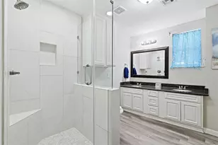 130 Tamana Dr, Tiki Island, TX 77554 - Photo 18