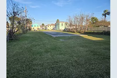 1013 63rd Street, Galveston, TX 77551 - Photo 4