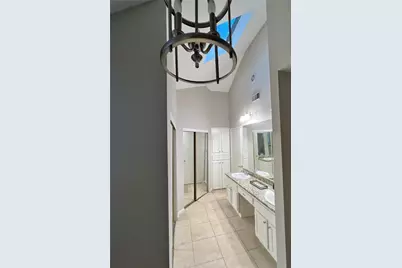 5 Spurwood Court, The Woodlands, TX 77381 - Photo 10