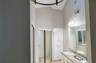 5 Spurwood Ct, The Woodlands, TX 77381 - Photo 10