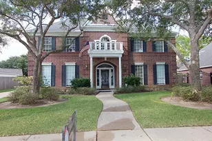 1615 Greenleaf Oaks Dr, Sugar Land, TX 77479 - Photo 1