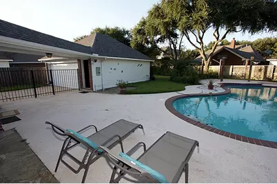 1615 Green Leaf Oaks Drive, Sugar Land, TX 77479 - Photo 18