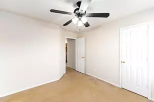 2114 Bishop Hollow Ln, Rosenberg, TX 77471 - Photo 14