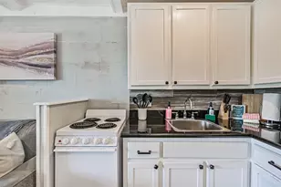 6102 Seawall Blvd, Galveston, TX 77551 - Photo 16