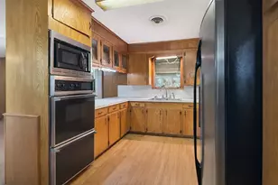 5604 Hwy 105, Hull, TX 77564 - Photo 16