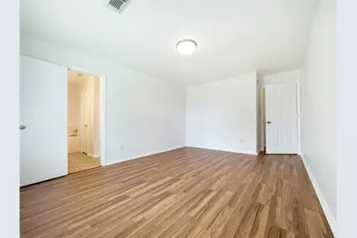 5114 Chasewood Drive, Bacliff, TX 77518 - Photo 14