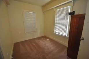 213 E Burress St, Houston, TX 77022 - Photo 8