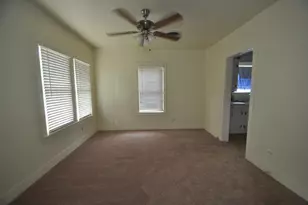213 E Burress St, Houston, TX 77022 - Photo 2