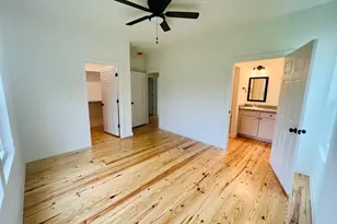 228 N Dixie St, Brenham, TX 77833 - Photo 8