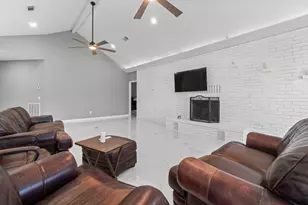 22405 Augusta Ln, Huntsville, TX 77340 - Photo 10