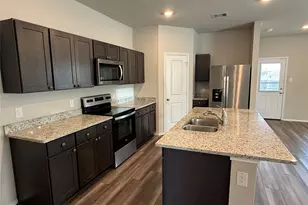 229 Pecos Dr, Huntsville, TX 77340 - Photo 8