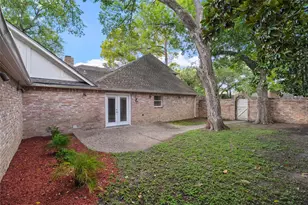 903 Crossroads Dr, Houston, TX 77079 - Photo 40