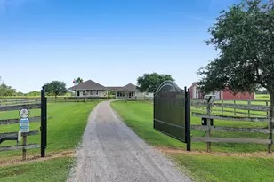 1251 Bancroft Rd, Winnie, TX 77665 - Photo 6