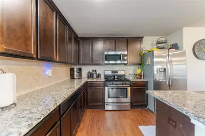 9902 Bezeled Circle Lane, Rosharon, TX 77583 - Photo 6