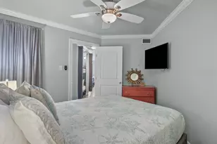 6300 Seawall Blvd, Galveston, TX 77551 - Photo 12