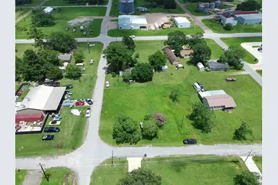 2702 12th Street, Hempstead, TX 77445 - Photo 4