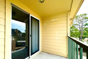 12550 Whittington Dr, Houston, TX 77077 - Photo 2