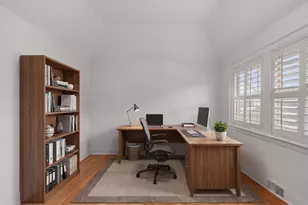 1007 Crocker St, Houston, TX 77019 - Photo 8