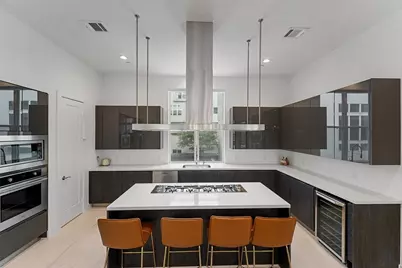 5854 E Post Oak Lane, Houston, TX 77055 - Photo 2