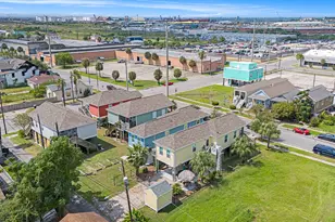 3415 Winnie St, Galveston, TX 77550 - Photo 24