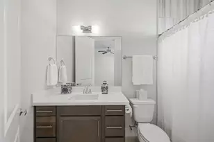 1022 Green Kensington Dr, Houston, TX 77008 - Photo 30