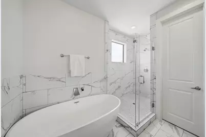 1022 Green Kensington Drive, Houston, TX 77008 - Photo 36