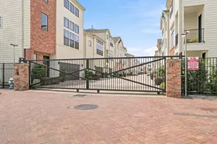 1022 Green Kensington Dr, Houston, TX 77008 - Photo 40