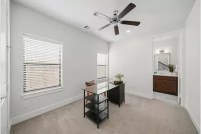 1022 Green Kensington Drive, Houston, TX 77008 - Photo 8