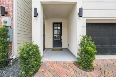 1022 Green Kensington Drive, Houston, TX 77008 - Photo 4