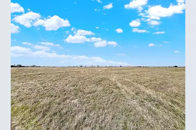 6446 Mensik Road, Schulenburg, TX 78956 - Photo 14