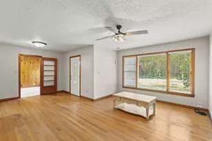 901 Myrtle St, Woodville, TX 75979 - Photo 10