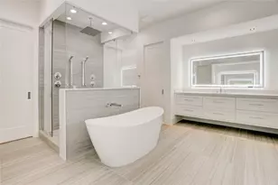 6533 Corbin St, Houston, TX 77055 - Photo 34