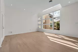 5632 Kiam St, Houston, TX 77007 - Photo 12