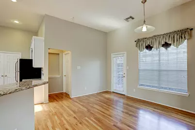 9907 Kemp Forest Drive, Houston, TX 77080 - Photo 8