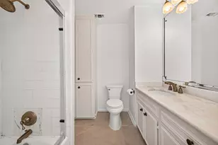 8615 La Fonte St, Houston, TX 77024 - Photo 34