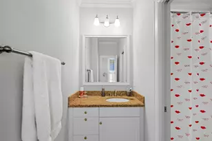 1044 Memorial Village Dr, Houston, TX 77024 - Photo 28