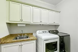 1044 Memorial Village Dr, Houston, TX 77024 - Photo 24