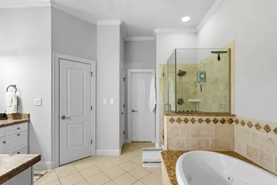 1044 Memorial Village Drive, Houston, TX 77024 - Photo 22