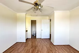 8323 Wilcrest Dr, Houston, TX 77072 - Photo 10