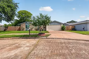 14326 Southline Rd, Sugar Land, TX 77498 - Photo 1