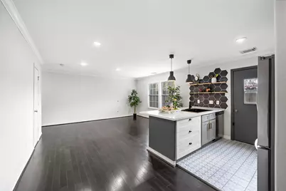 9623 Elmview Place #1, Houston, TX 77080 - Photo 8