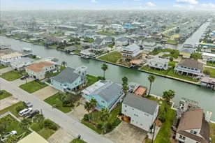 3718 Brewster Key Dr, Galveston, TX 77554 - Photo 40