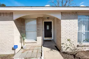 2022 Crosscoach Ln, Katy, TX 77449 - Photo 2