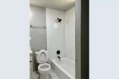 605 E Hunnicutt Street #C, Baytown, TX 77520 - Photo 10
