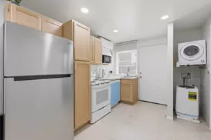 5323 S Braeswood Blvd, Houston, TX 77096 - Photo 28