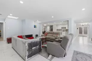 5323 S Braeswood Blvd, Houston, TX 77096 - Photo 14