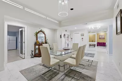 5323 S Braeswood Boulevard, Houston, TX 77096 - Photo 4