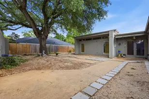 5323 S Braeswood Blvd, Houston, TX 77096 - Photo 34
