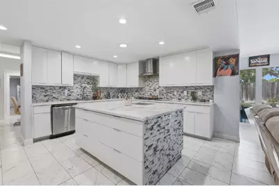 5323 S Braeswood Boulevard, Houston, TX 77096 - Photo 10