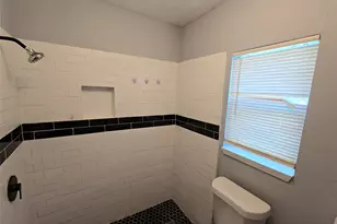 9010 Linda Vista Rd, Houston, TX 77078 - Photo 12